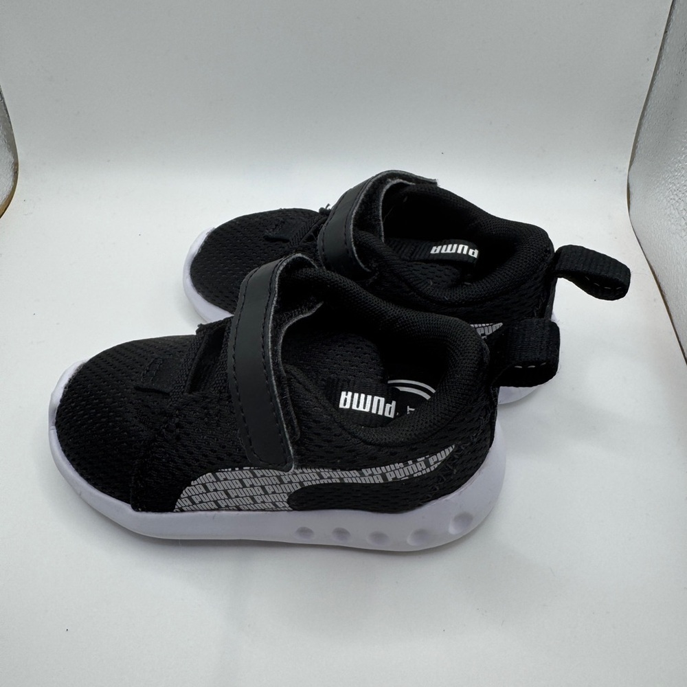 🎊HP🎉 Puma Toddler Size 5M Girls & Boys Black and White Sneakers - Picture 6 of 8